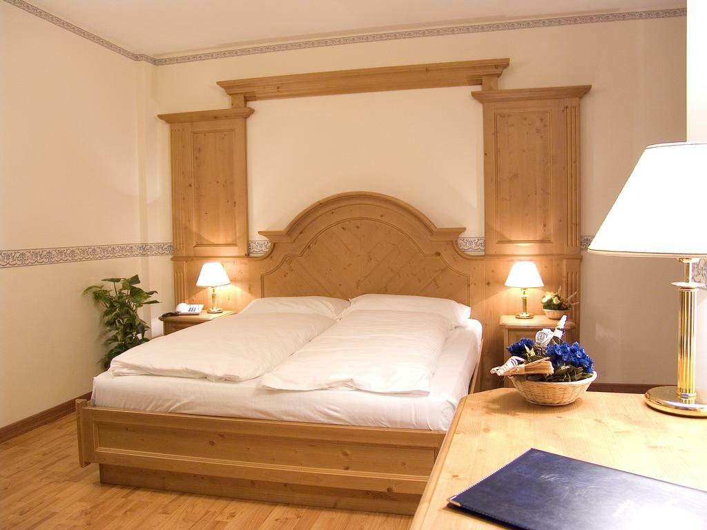 Park Hotel โฟลการีดา ภายนอก รูปภาพ